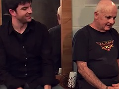 Grosser schwanz, Schwarz, Geile alte tussi, Besamung, Schwarz, Öffentlich, Schlampe, Spanner