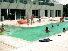 Sucer une bite, Plantureuse, Poupée, Domination, Hard, Léchez, Nénés, Jouets