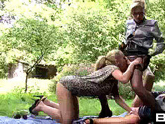 Gang, fetish, urinating