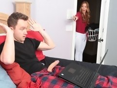 Wohlbeleibte schöne frauen, Geschnappt, Hundestellung, Fingern, Küssen, Masturbation, Natürlichen titten, Entkleiden