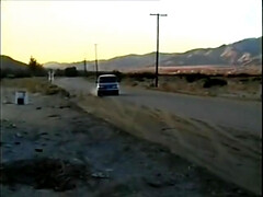 Arsch, Blasen, Braunhaarige, Vollbusig, Klassisch, Natürlich, Nippel, Flotter dreier