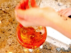 Stel, Sperma shot, Sperma in gezicht, Likken, Rijpe lesbienne, Moeder die ik wil neuken, Kut duiken, Tieten likken