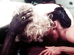 Sucer une bite, Poilue, Interracial, Orgie, Rétro ancien