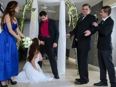 Gros cul, Gros seins, Sucer une bite, Brunette brune, Attrapée, Gode, En levrette, Rasée