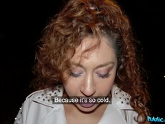 Sucer une bite, Brunette brune, Fille latino, Seins naturels, Petite femme, Pov, Tatouage, Nénés