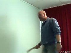 Schwanz, Niederländisch, Handjob, Mann mann frau, Penis, Ablutschen, Tätowierung, Titten