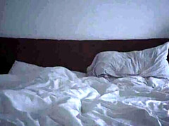 69, Sucer une bite, Brunette brune, Tir de sperme, Hard, Mère que j'aimerais baiser, Branlette espagnole, Mouillée