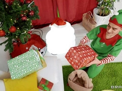 Красотки, Большие сиськи, Брюнетки, Грудастые, Секс без цензуры, Чудовищные размеры, Реалити, Сиськи