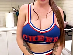 Grote kont, Bruinharig, Rondborstig, Hardcore, Huisgemaakt, Lesbisch, Gezichtspunt, Uniformpje