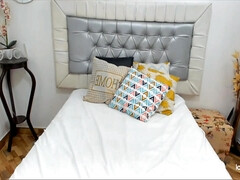 Любители, Анальный секс, Большая жопа, Двойное проникновение, Ласковые ручки, От первого лица, Втроем, Вебкамера