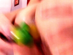 Leie, In den arsch, Schwarz, Vollbusig, Lesbisch, Lecken, Titten, Spielzeuge