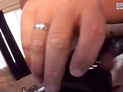 Leie, In den arsch, Aus dem arsch in den mund, Blasen, Besamung, Milf, Tätowierung, Titten