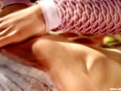 Amazing chippy - milfs sex - Les Lesbians