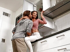 Amateur, Dormitorio, Verga grande, Tetas grandes, Mamada, Estilo perrito, Masturbación, Madres para coger