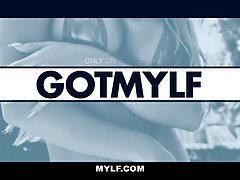 Жопа, Минет, Брюнетки, Постарше, Семяизвержение, Хд, Мамочка, Мачеха