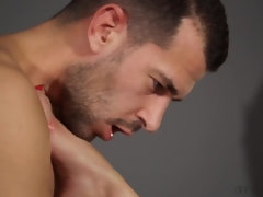 Kont, Pijpbeurt, Sperma shot, Hondjeshouding, Handbeurt, Hakken, Roken, Tatoeage