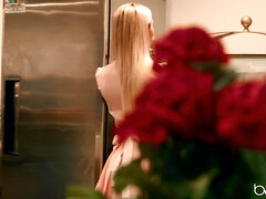 Красотки, Минет, Брюнетки, Лизание, Киски, Бритые, Сиськи, Униформа