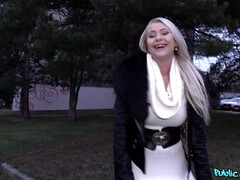 Checa, Sexo duro, Madres para coger, Al aire libre