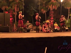 Leie, Fingern, Brille, Behaart, Orgasmus, Im freien, Pov, Öffentlich