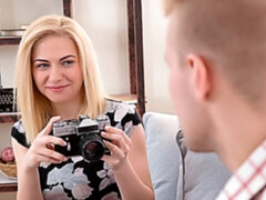 Amateur, Blonde, Sucer une bite, En levrette, Seins naturels, Rasée, Adolescente, Nénés