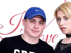 Grosser arsch, Gehörnter ehemann, Hardcore, Interrassisch, Dürr, Tätowierung, Jungendliche (18+), Titten