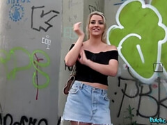 Amateur, Mamada, Corrida, Estilo perrito, Al aire libre, Pov, Público, Coño