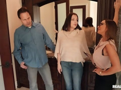 Анальный секс, Спальня, Член, Собачьи, Каблуки, Лизание, Киски, Реалити