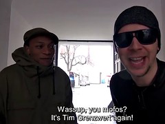 Duits, Hardcore, Interraciaal, Buiten, Doordringend, Rijden, Tatoeage, Tieten likken