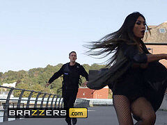 Verga grande, Botas, Policía