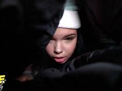 Pijpbeurt, Hondjeshouding, Likken, Natuurlijke tieten, Kut duiken, Geschoren, Trio, Tieten likken