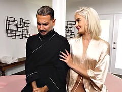 Grosse bite, Blonde, Brunette brune, Séduite, Pute, Adolescente, Nénés