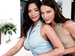 Grosser arsch, Braunhaarige, Fingern, Lesbisch, Rasiert, Dürr, Jungendliche (18+), Titten