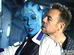 Blue alien has to make the stud with her mind-blowing figure