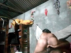 Tetas grandes, Ama de casa, Marido, Indio, Besar, Natural, Tetas naturales, Esposa