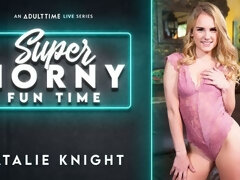 Enthousiasteling, Anaal, Kont, Hondjeshouding, Dubbele penetratie, Vingeren, Gapende, Ondergoed