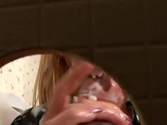 Aangekleed, Sperma shot, Seksspeelgoed, Muurgat, Likken, Kut duiken, Tieten likken, Speelgoed