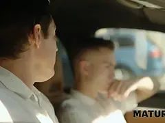 Braunhaarige, Betrug, Geile alte tussi, Hd, Reif, Milf, Verführt, Ehefrau