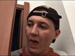 Tetas grandes, Mamada, Pajear, Lamidas, Maduro, Madres para coger, Ducha, Madrastra