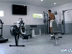 Belle grosse femme bgf, Noire, Sucer une bite, Rondelette, Faciale, Gym, Nénés, Mouillée