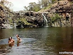 Vingeren, Harig, Likken, Masturbatie, Buiten, Kut duiken, Tieten likken, Bekijker