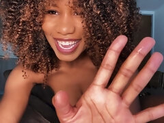 Gros seins, Brunette brune, Robe, Doigter, Béant, Cuisine, Mère que j'aimerais baiser, Rasée