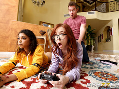 Linda, Polla, Estilo perrito, Sexo duro, Lesbiana, Orgasmo, Adolescente, Trio