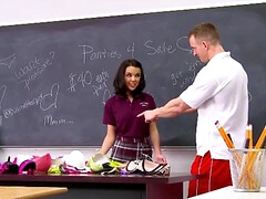 18 jahre, Tussi, Grosser schwanz, Braunhaarige, Nahaufnahme, Schulmädchen, Jungendliche (18+), Uniform