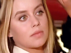 Schönheit, Blondine, Blasen, Vollbusig, Prominente, Italienisch, Nippel, Titten