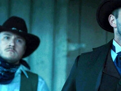 Grosse titten, Hundestellung, Würgen, Nackt, Natürlichen titten, Muschi, Hintern versohlen, Tätowierung