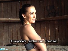 Pijpbeurt, Sperma shot, Hondjeshouding, Sperma in gezicht, Sportzaal, Orgasme, Schreeuwen, Geschoren