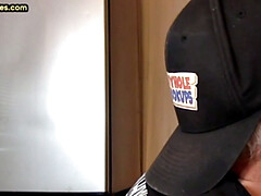 Leie, Blasen, Kehlenfick, Schwul, Brille, Handjob, Reif