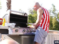 Grote mammen, Bedriegen, Hd, Man, Rijpe lesbienne, Moeder die ik wil neuken, Moeder, Vrouw