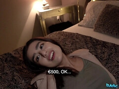 Américain, Cul, Chambre à dormir, Brunette brune, Queue, Seins naturels, Public, Chatte