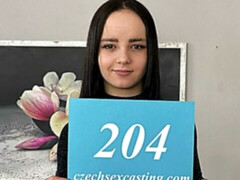 Amateur, Gros cul, En levrette, Seins naturels, Pov, Maigrichonne, Dénudage, Adolescente